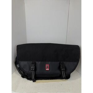 Chrome Industries Messenger Bag L Black Seatbelt Buckle Cycling Shoulder Bag EUC